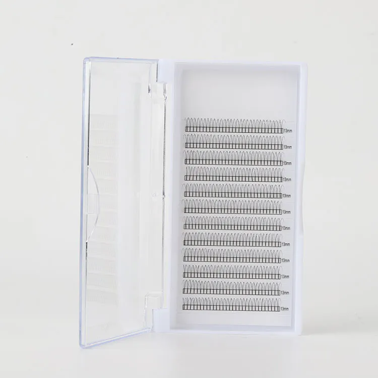 Cad iad na buntáistí agus na míbhuntáistí a bhaineann le Síneadh Eyelash?