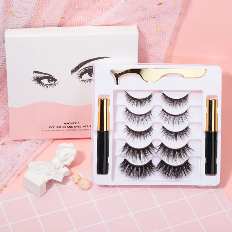 Ceardaíocht Strip Lashes agus cásanna iarratais